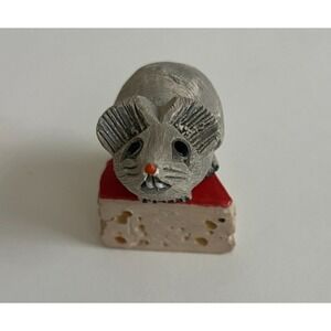 Vintage Mouse Cheese Wedge Resin Figurine Grey Mouse Marked Miniature Decor